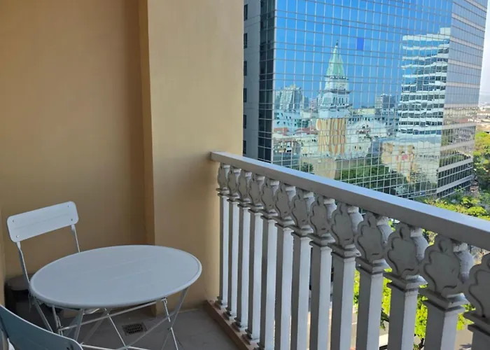 Florencia Coastal At Venice Grand Canal Mall Apartment