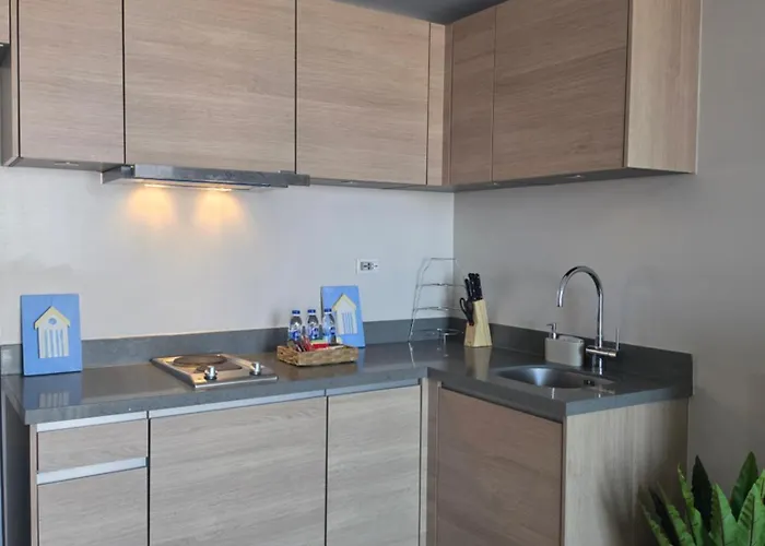 Apartment Florencia Coastal At Venice Grand Canal Mall Manila