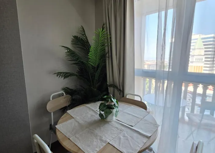 Florencia Coastal At Venice Grand Canal Mall Apartment Manila