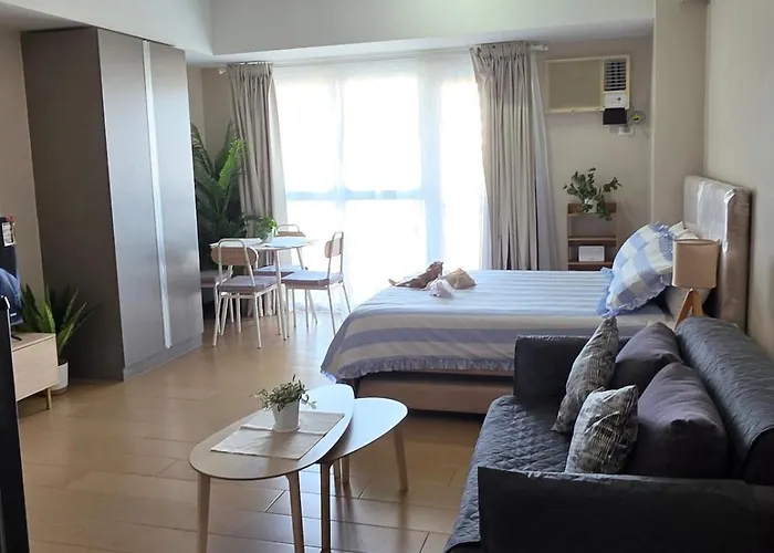 Florencia Coastal At Venice Grand Canal Mall Apartment Manila