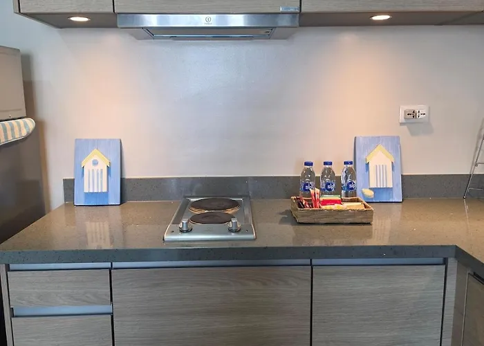 Florencia Coastal At Venice Grand Canal Mall Apartment *
