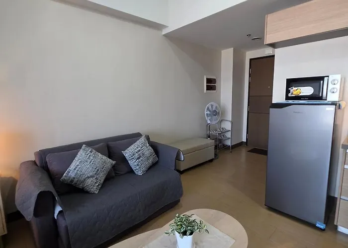 Florencia Coastal At Venice Grand Canal Mall Apartment Manila
